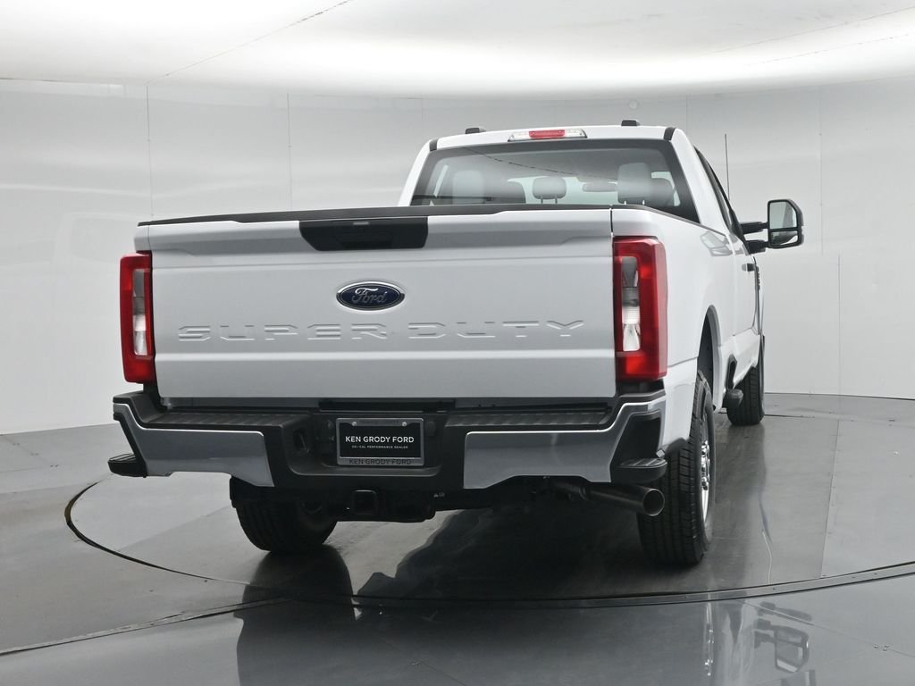 New 2026 Oxford White Ford XL image 53
