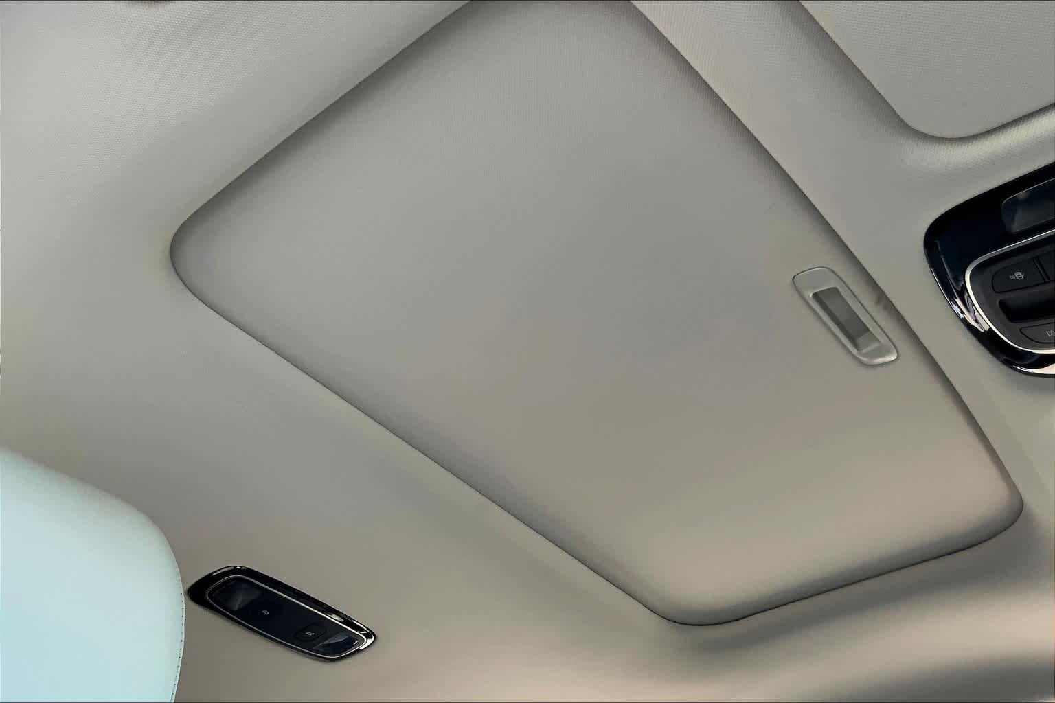 Used 2022 Abyss Black Pearl Hyundai SEL image 14