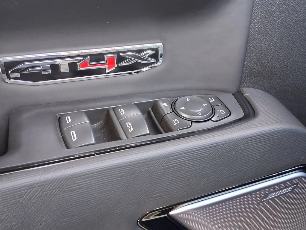 Used 2025 Summit White GMC AT4X image 21