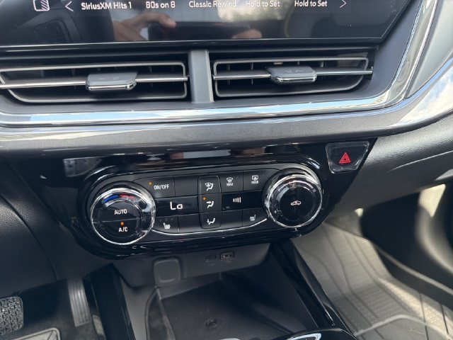 New 2026 Mosaic Black Metallic Chevrolet ACTIV image 25