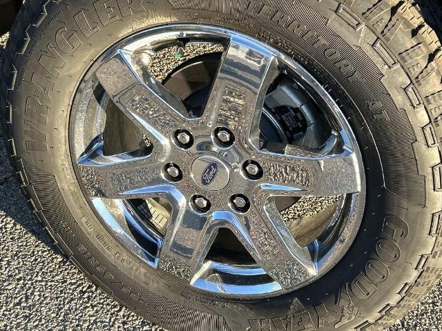 New 2026 Ruby Red Metallic Tinted Clearcoat Ford XLT image 11