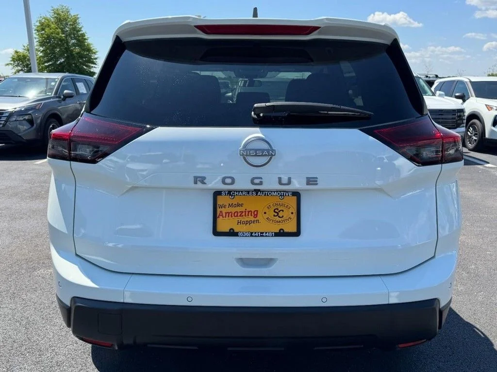 Certified Used 2025 White Nissan S image 4