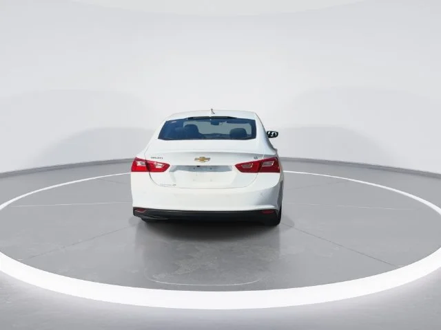 Used 2024 White Chevrolet LT image 8