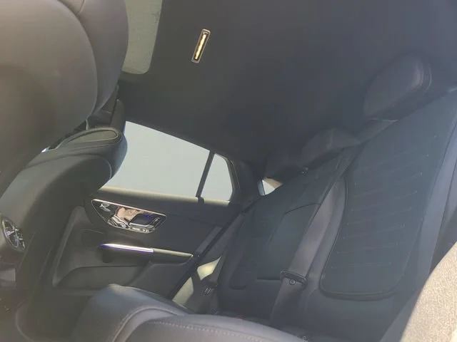 Used 2025 White Mercedes-Benz GLC 300 image 13