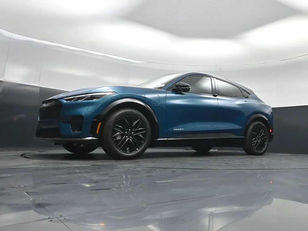 New 2026 Adriatic Blue Metallic Ford Premium image 41