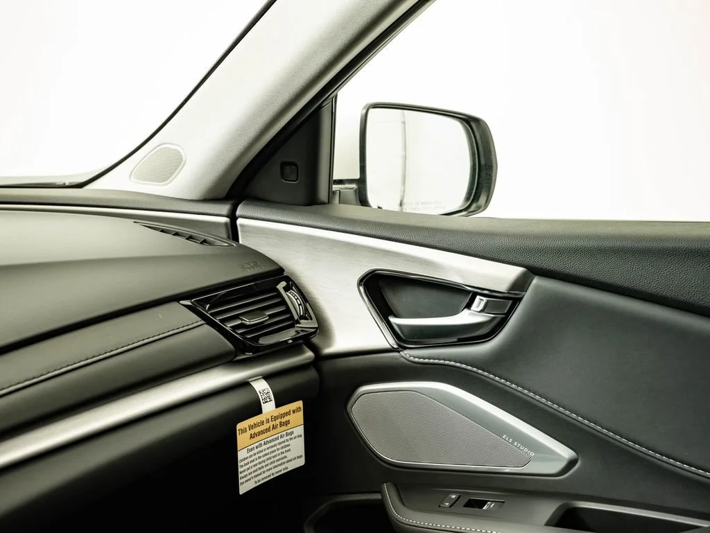 New 2026 Platinum White Pearl Acura Technology Package image 37
