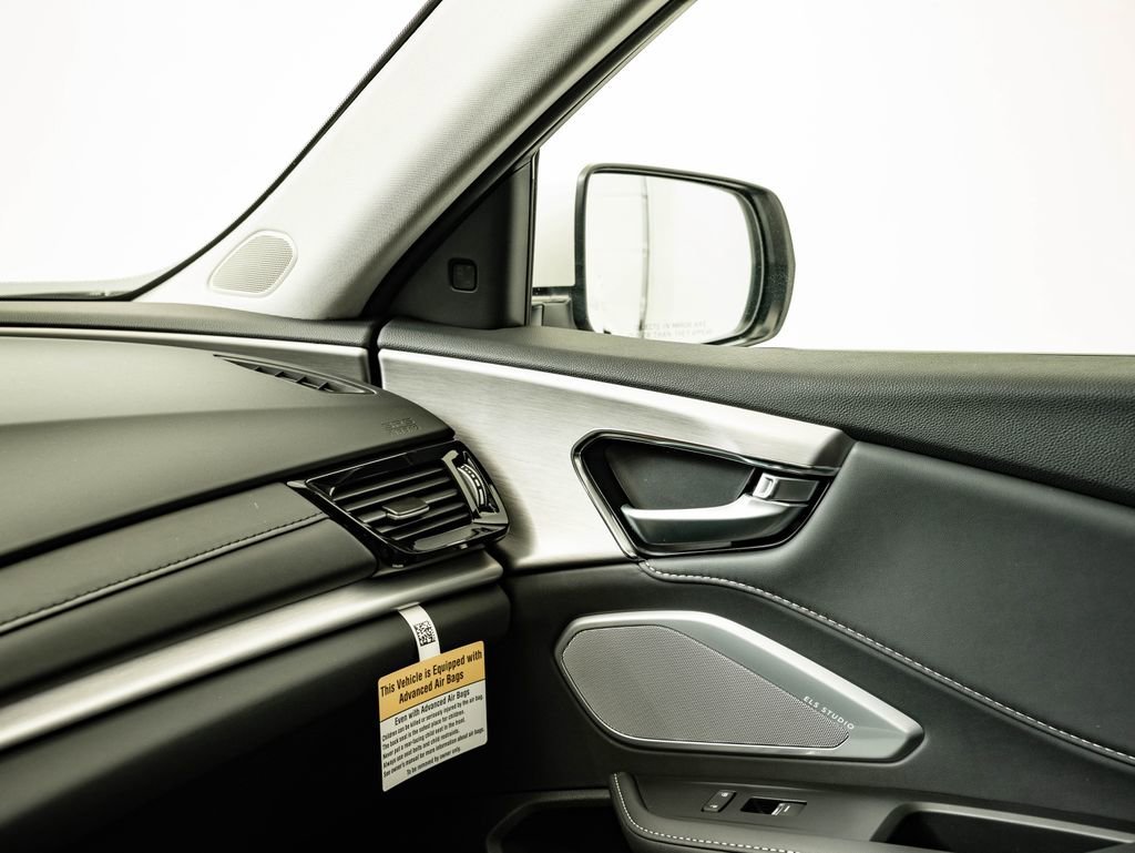 New 2026 Platinum White Pearl Acura Technology Package image 37