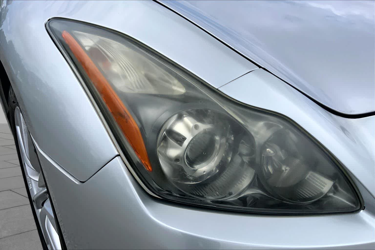 Used 2014 Liquid Platinum INFINITI  image 27