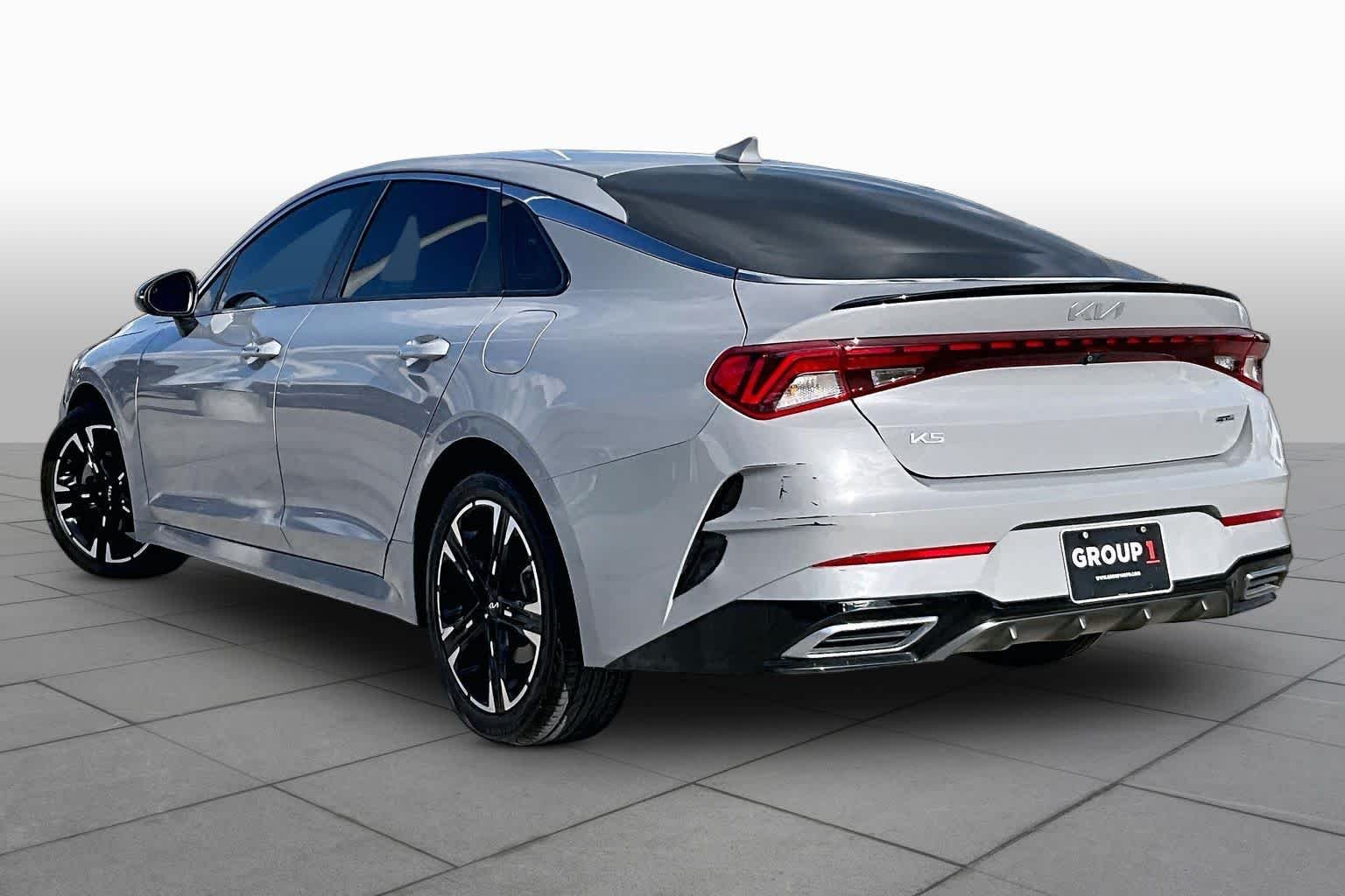 Used 2023 Wolf Gray Kia GT-Line image 12