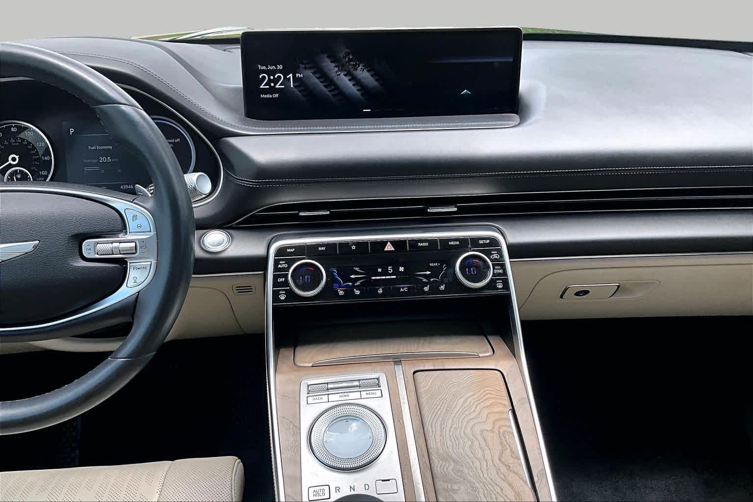 Used 2021 Himalayan Gray Genesis  image 7