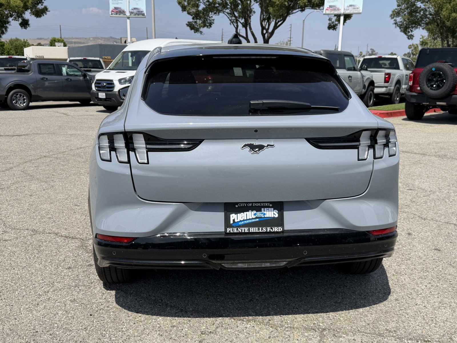 New 2026 Glacier Gray Metallic Tri-coat Ford Premium image 5