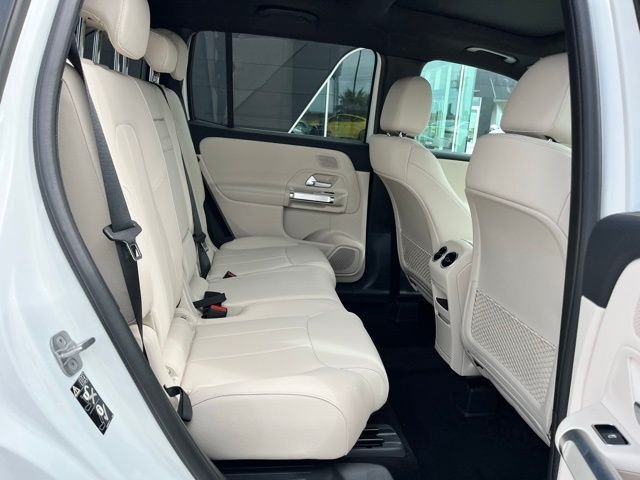 New 2026 Polar White Mercedes-Benz GLB 250 image 20