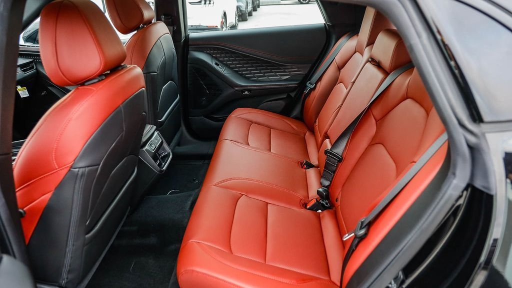 New 2026 Diamond Black Dodge R/T Plus image 23