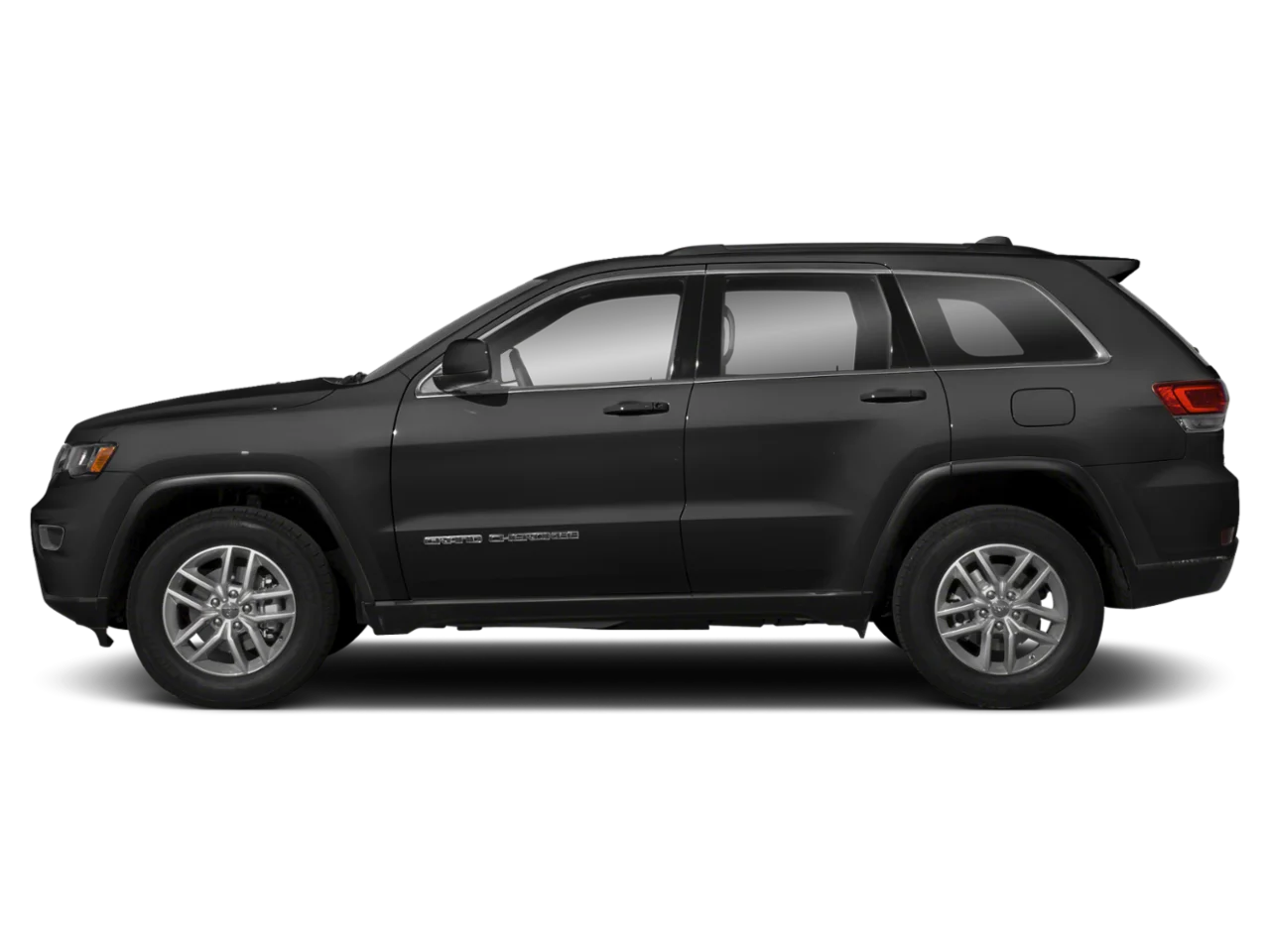 Used 2018 Diamond Black Crystal Pearlcoat Jeep Laredo E 4x4 image 3