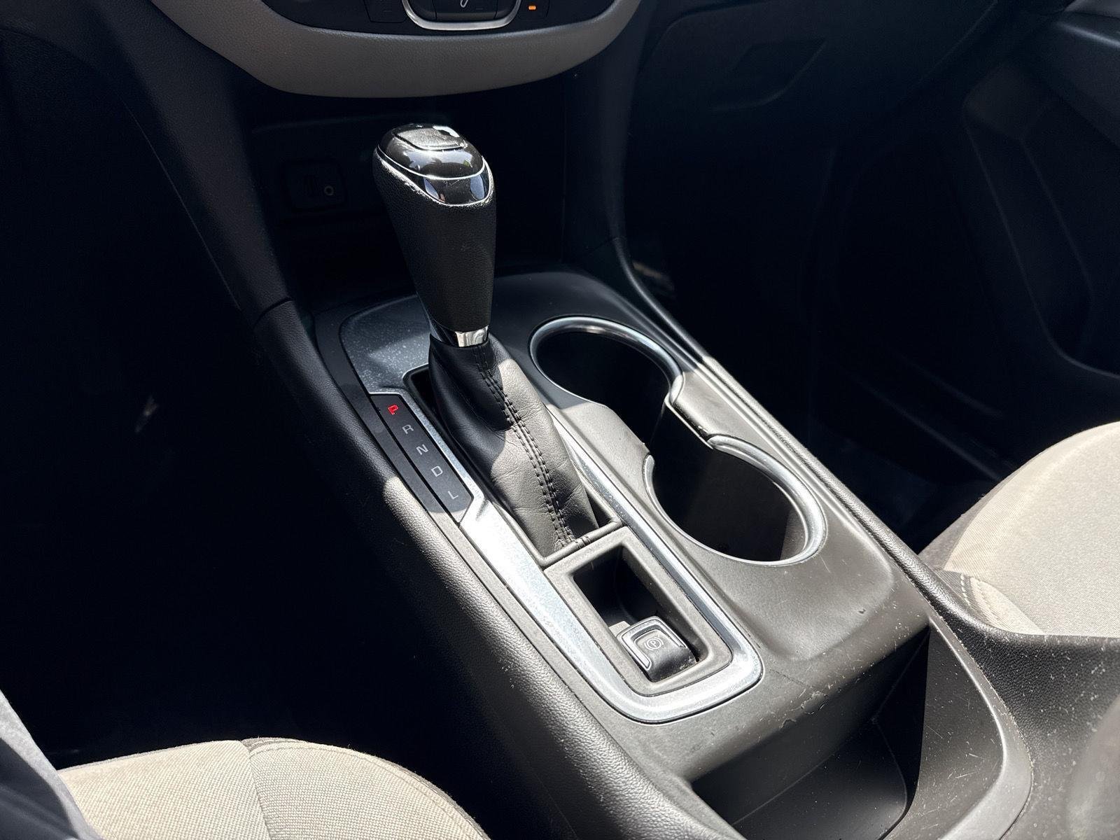 Used 2018 Silver Ice Metallic Chevrolet LS image 20
