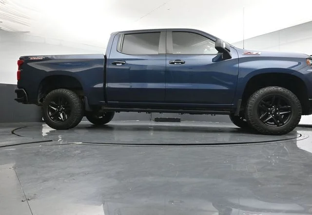 Used 2021 Blue Chevrolet LT Trail Boss image 32