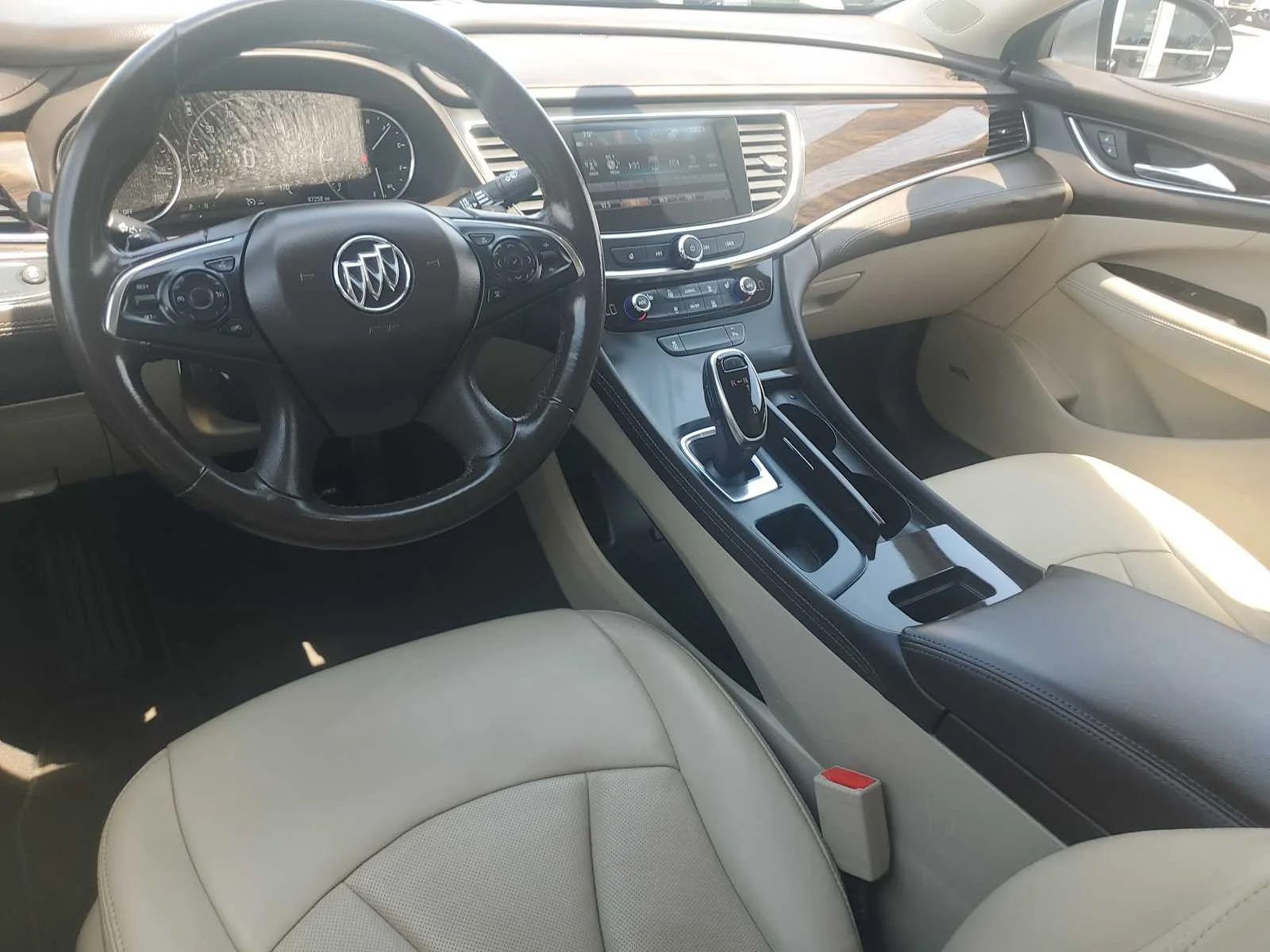 Used 2018 SATIN STEEL METALLIC Buick Essence image 19