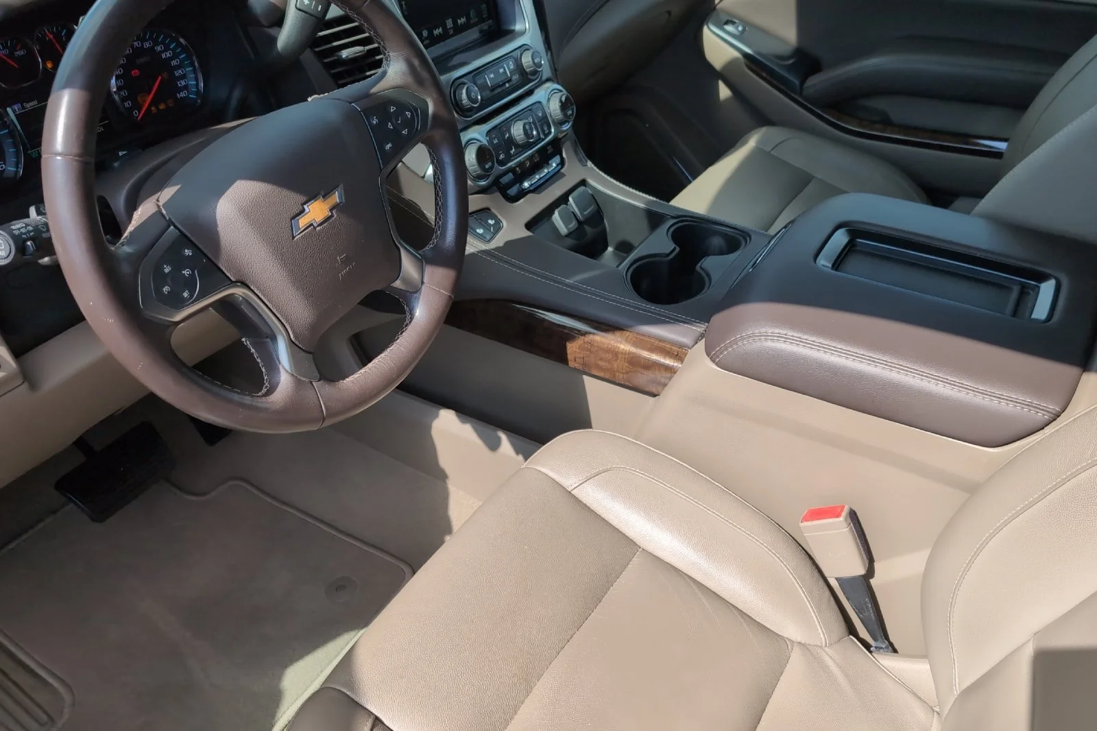 Used 2020 SIREN RED TINTCOAT Chevrolet LT image 11