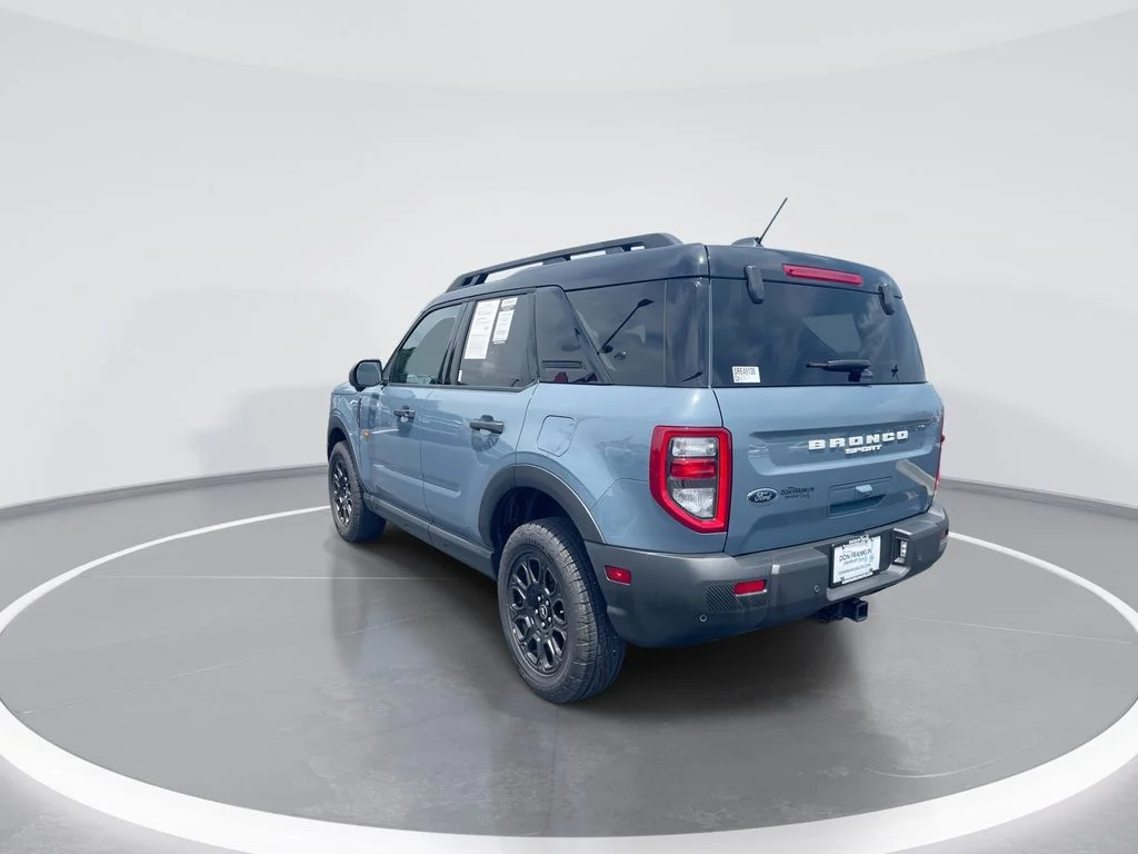 Used 2025 Gray Ford Badlands image 6