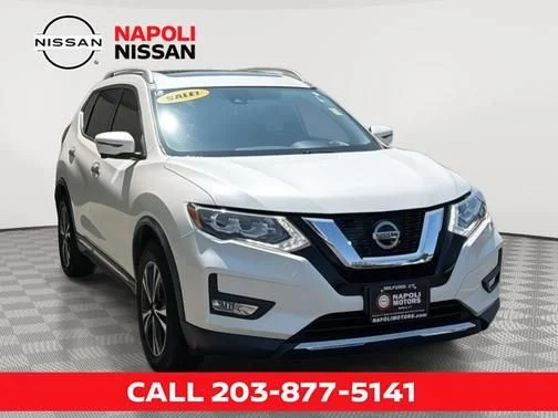 Used 2018 White Nissan SL image 1