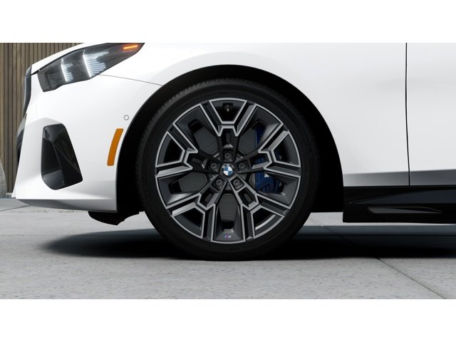 Pre-Owned 2025 BMW I5 XDrive40