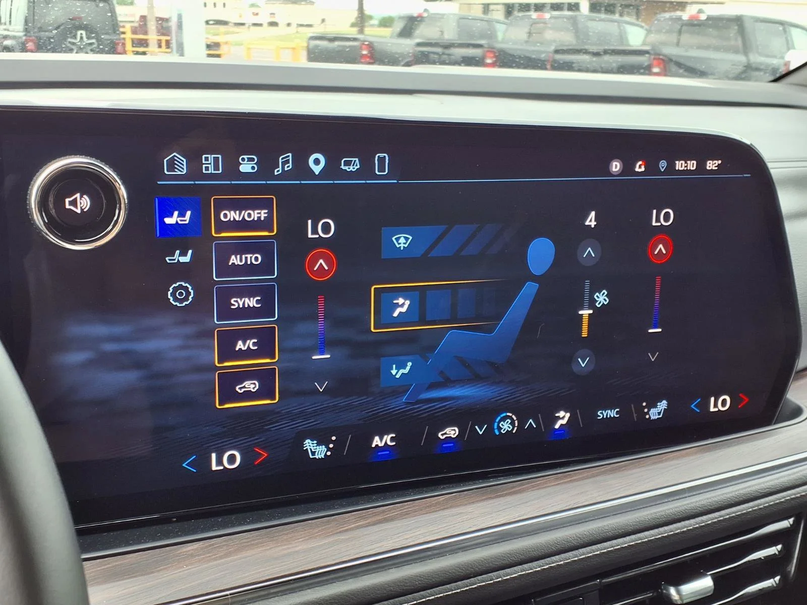 Used 2025 Summit White Chevrolet LT image 7