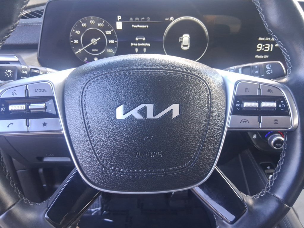 Certified Used 2023 Silver Kia SX X-Line image 14