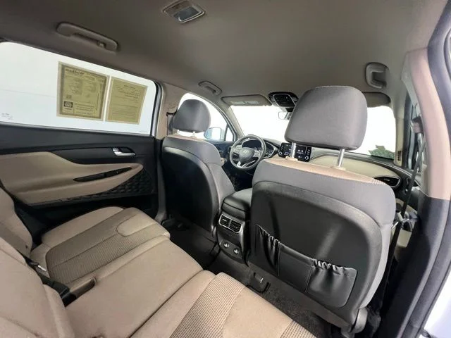Used 2023 White Hyundai SE image 32