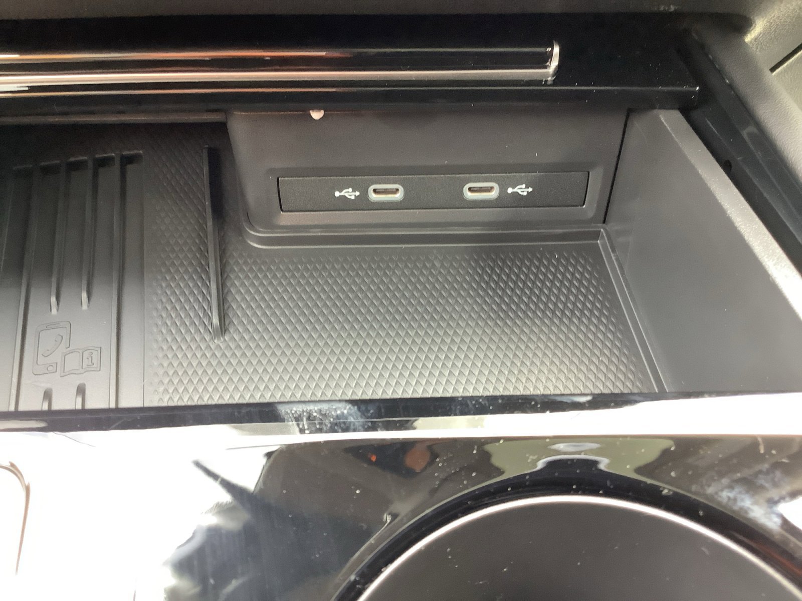 2026 Volkswagen Atlas SE w/Tech - Photo 21