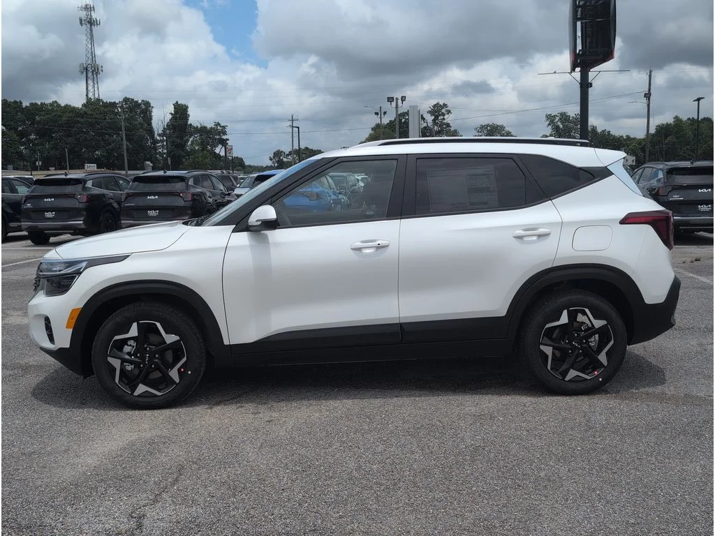 New 2026 Snow White Pearl Kia S image 2