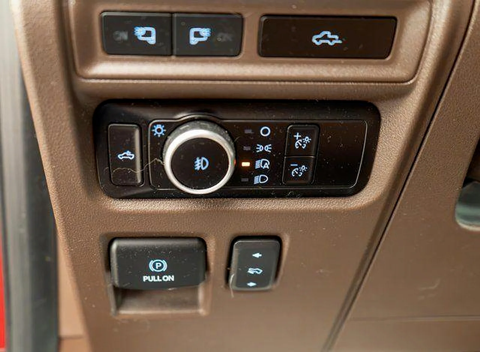 Used 2023 Rapid Red Metallic Tinted Clearcoat Ford King Ranch image 23