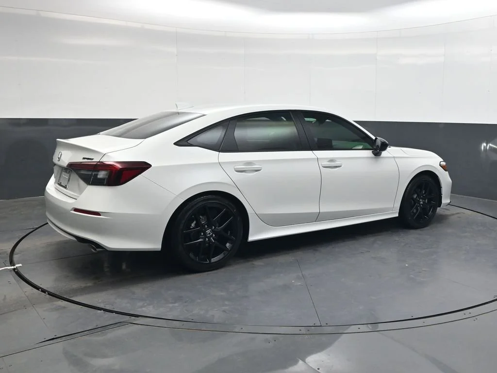 Certified Used 2026 Platinum White Pearl Honda Sport image 43