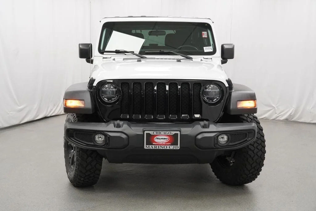 Used 2022 White Jeep Willys image 8