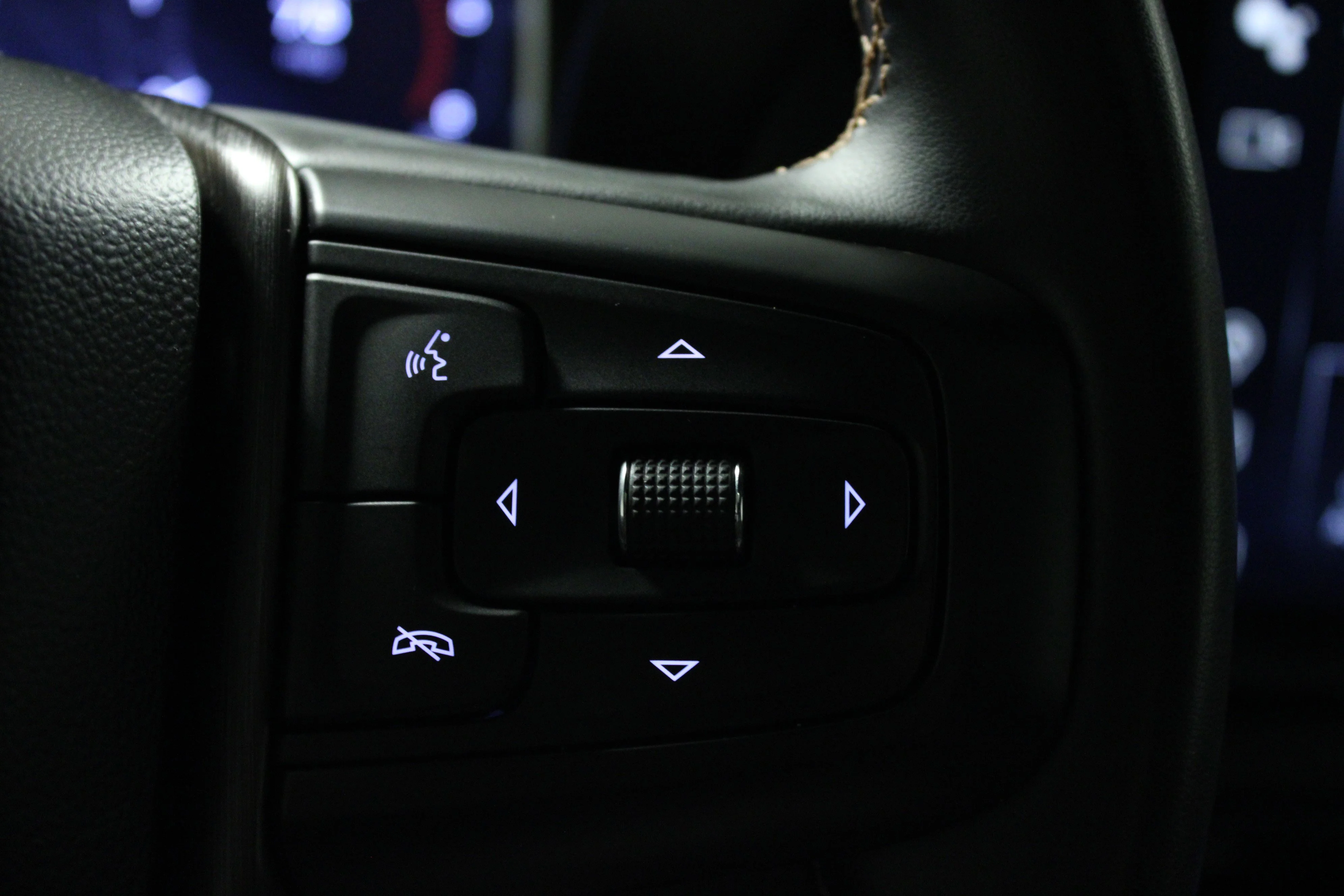 Used 2024 Sterling Metallic GMC AT4 image 21