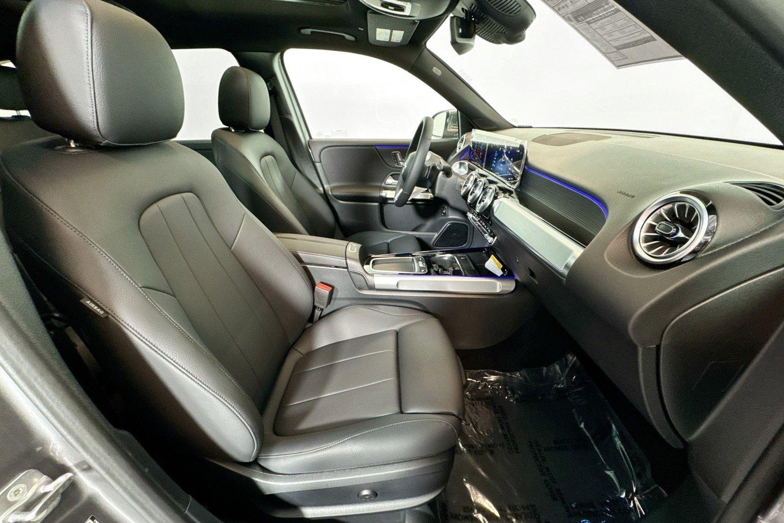 New 2026 Mountain Grey Metallic Mercedes-Benz GLB 250 image 25