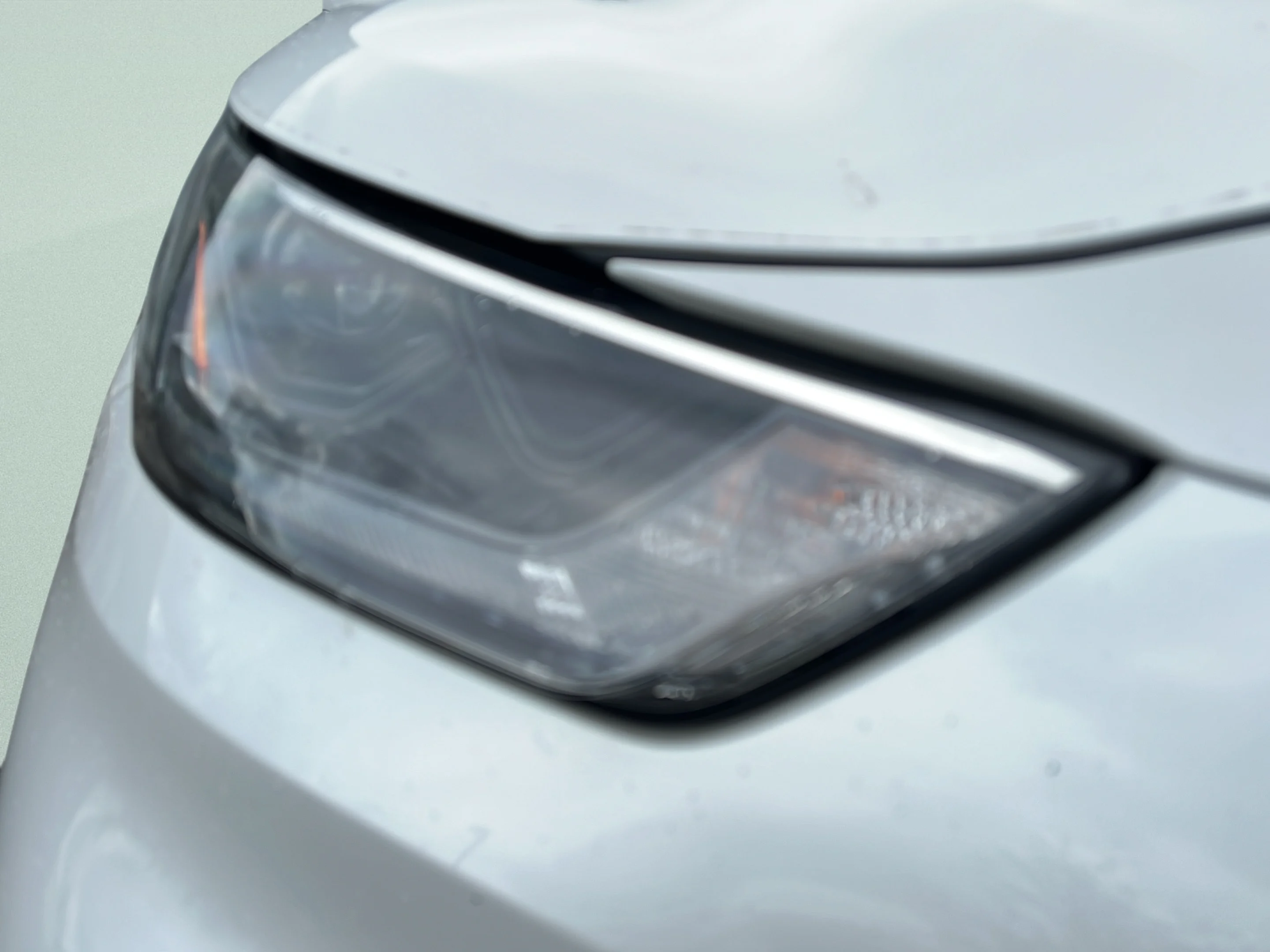 Used 2022 Pearl Toyota Hybrid LE image 23