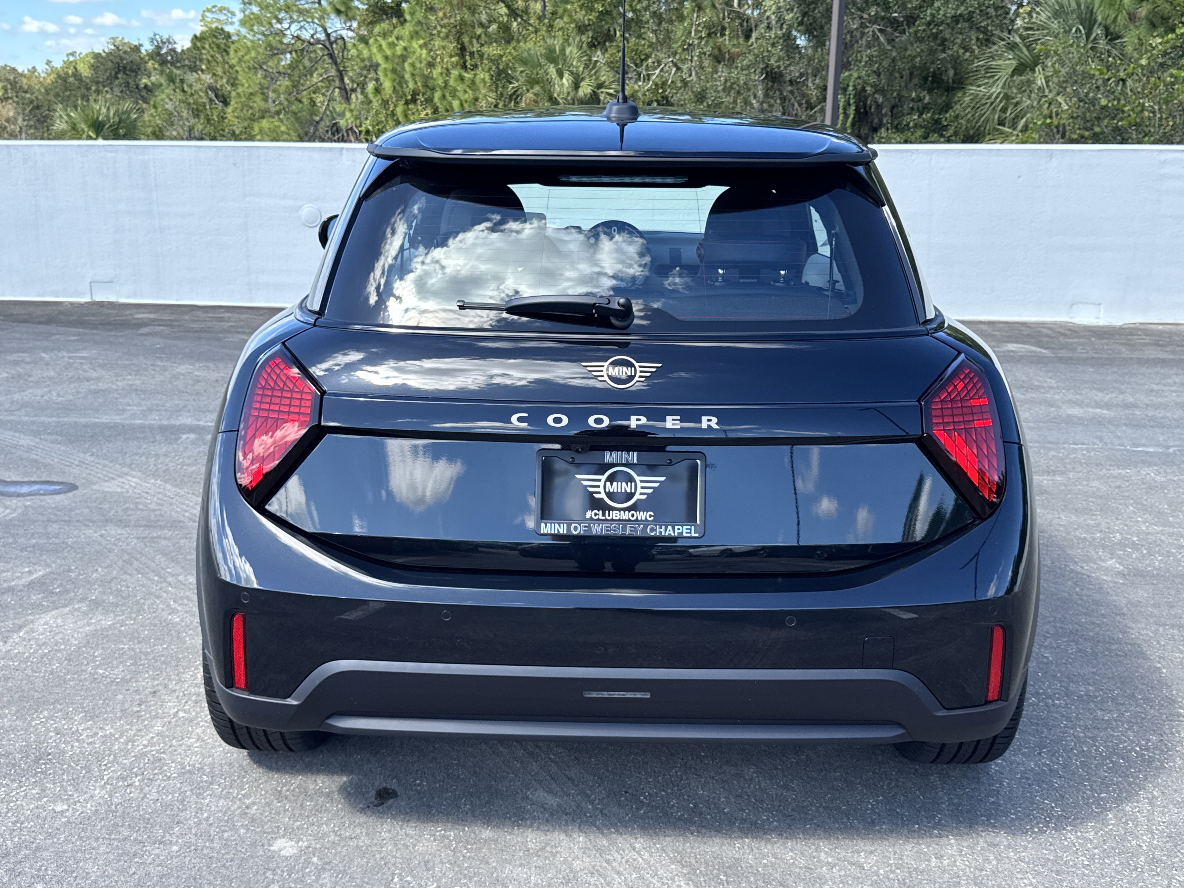 2026 MINI Hardtop 2 Door - Photo 6
