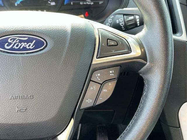 Used 2024 Silver Ford SEL image 29