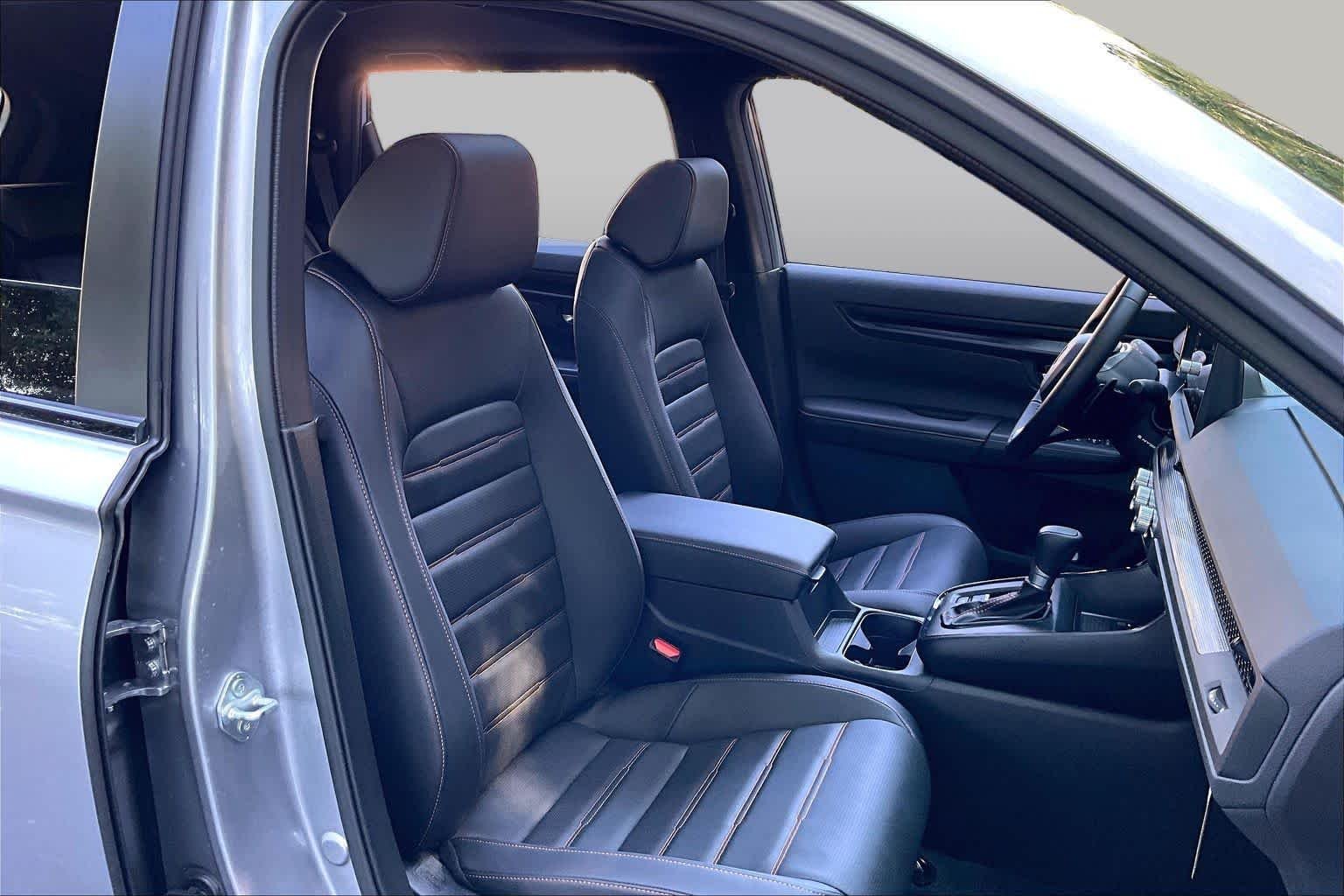 Certified Used 2026 Solar Silver Metallic Honda Sport-L image 9