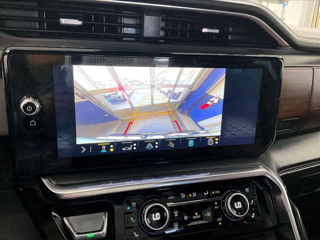 Used 2023 White GMC Denali Ultimate image 19
