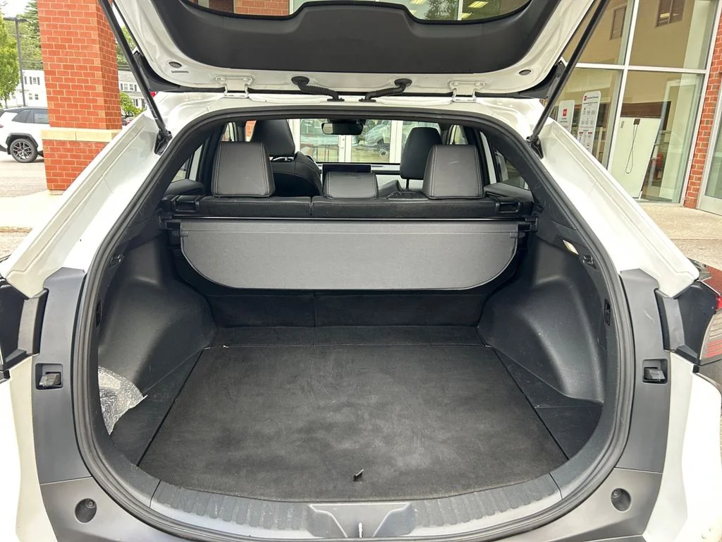Used 2023 Pearl Toyota XLE image 18