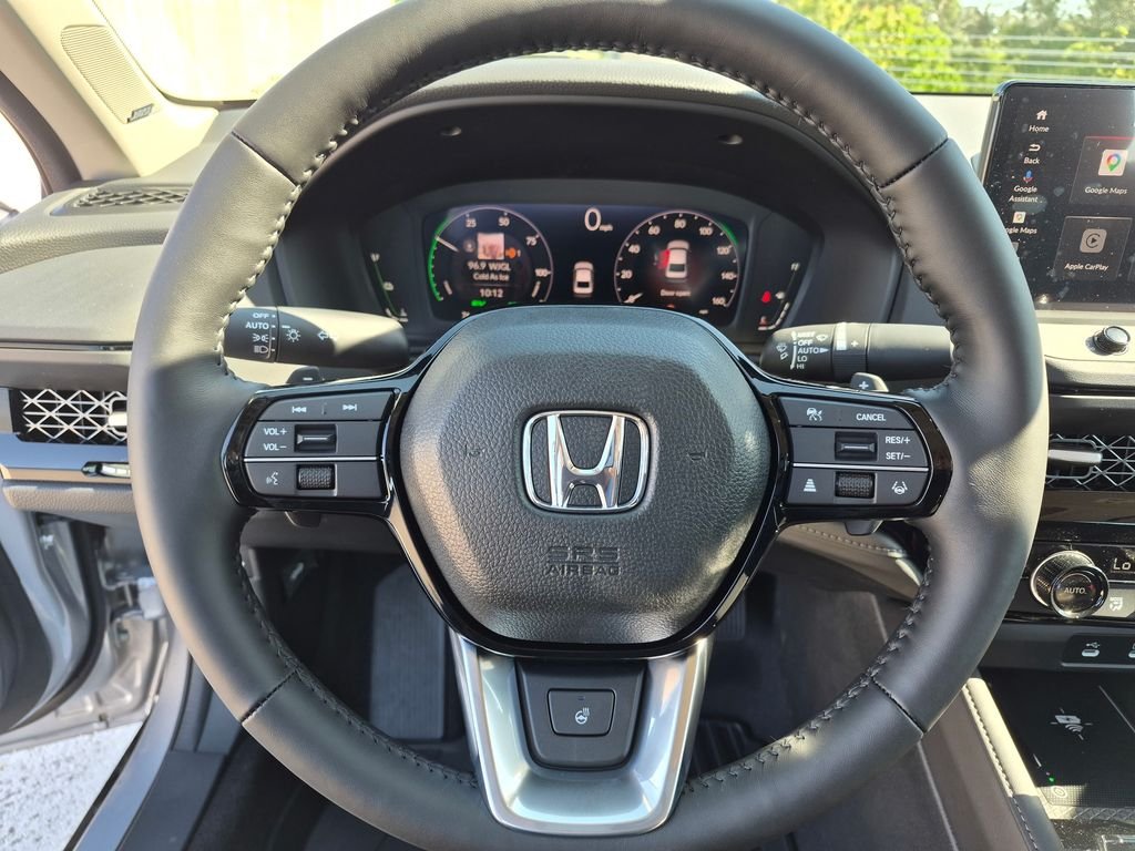 New 2026 Solar Silver Metallic Honda Touring image 11