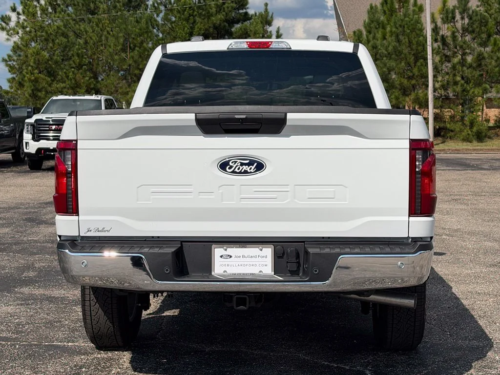New 2026 Oxford White Ford XL image 21