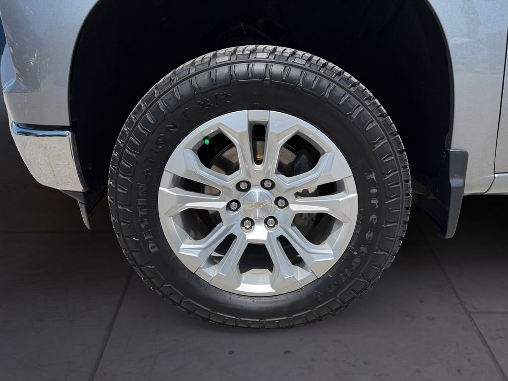 Used 2023 Gray Chevrolet LTZ image 9