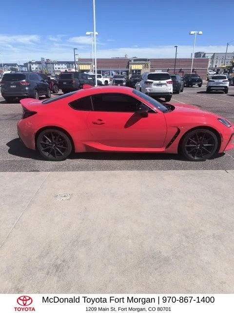Used 2023  Toyota Premium image 5