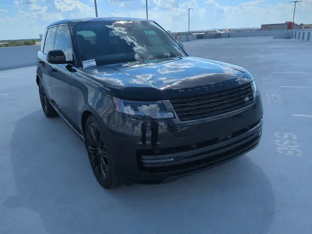 Certified Pre-Owned 2024 Land Rover Range Rover SE