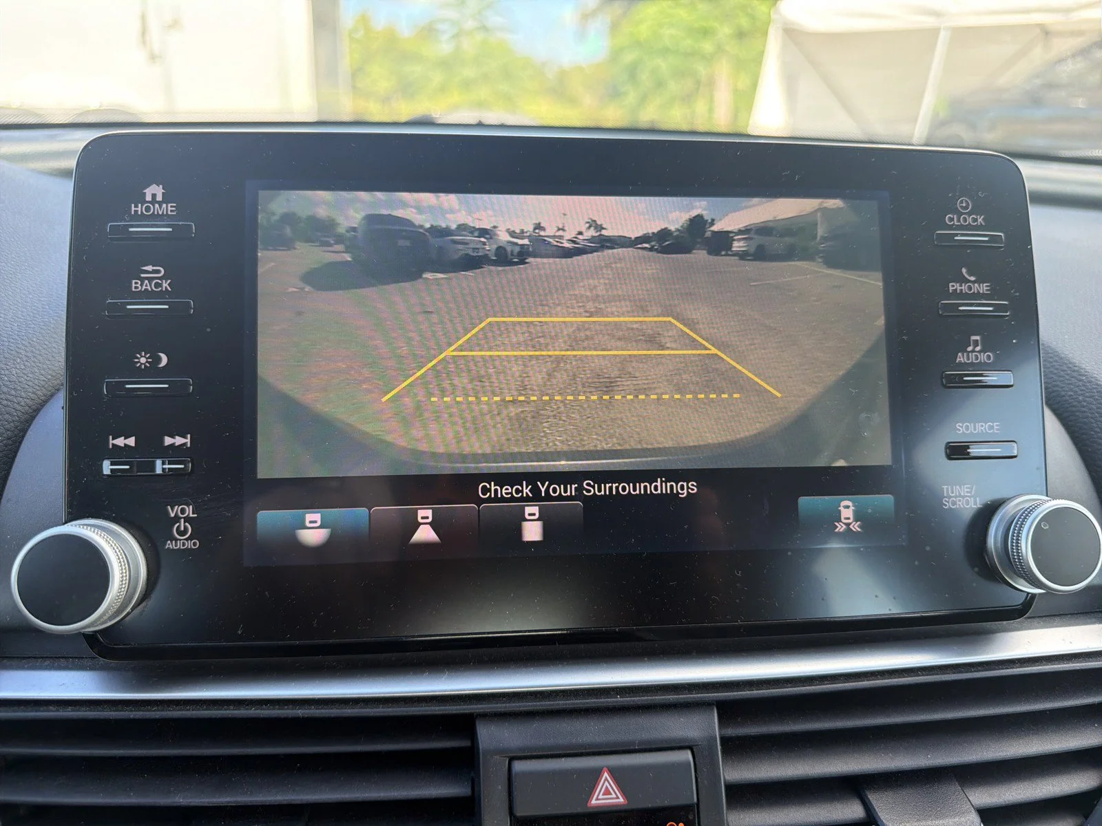 Used 2018  Honda EX-L image 25