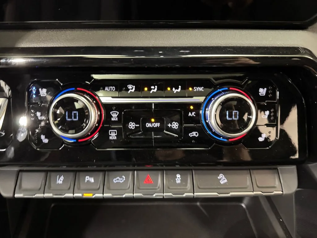2026 GMC Sierra 2500HD AT4 - Photo 18