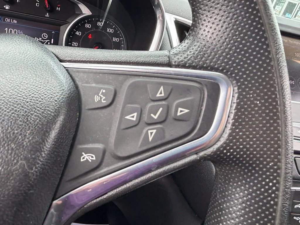 Used 2022 Blue Chevrolet LT image 26