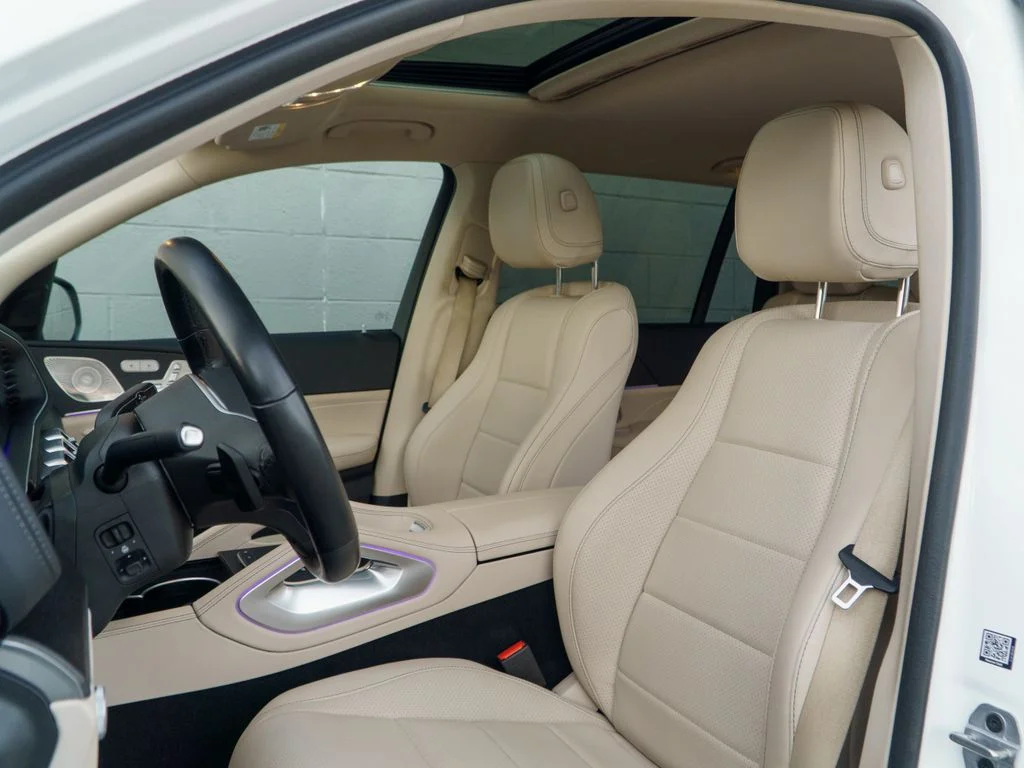 Used 2022  Mercedes-Benz GLS 450 image 5